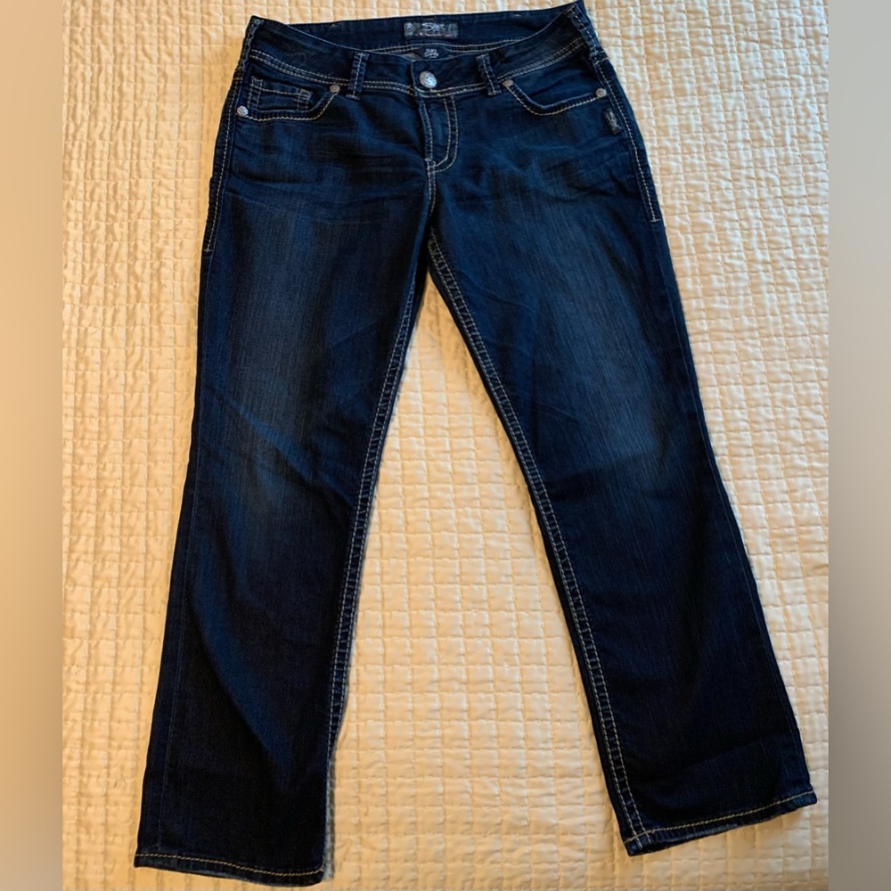 Silver Suki Capri, Dark Wash, Size 30